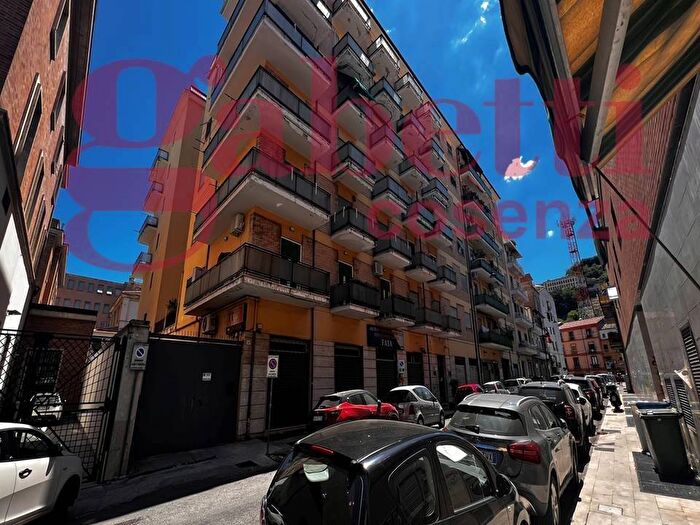Appartamento bilocale in vendita in via Monte Baldo, Centro Storico, Cosenza