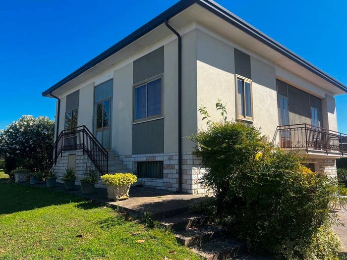 Casa con 5 locali in vendita in Centro, Castiglione delle Stiviere