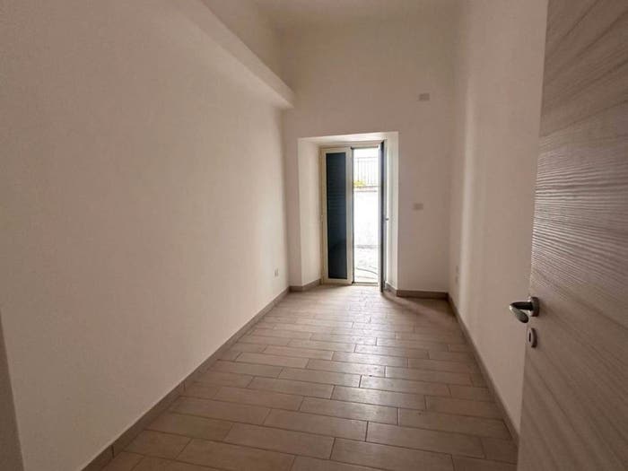 Appartamento quadrilocale in vendita in Via Monsolini, Palizzi Marina, Palizzi