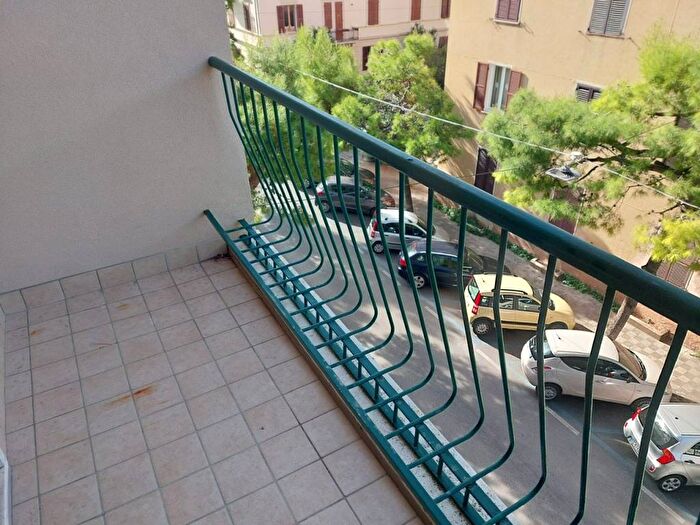 Appartamento con 6 locali in vendita in Passetto, Ancona