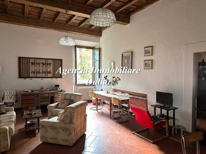 Appartamento quadrilocale in vendita in Piazza Dante, Centro, Borgo San Lorenzo