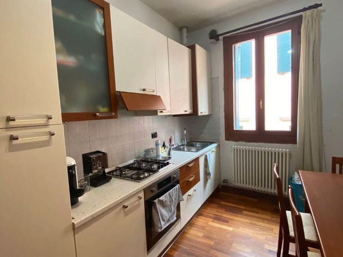 Appartamento trilocale in vendita in Via Savonarola, Savonarola Ponte Molino, Padova