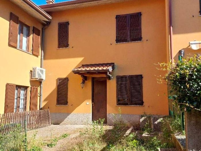 Casa con 6 locali in vendita in Via Giuseppe Parini Nobilemonguzzo CO Italia Monguzzo CO, Nobile Monguzzo, Monguzzo