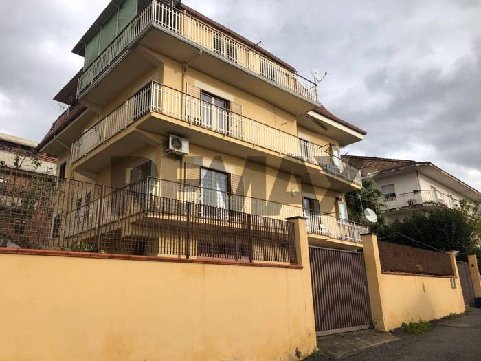 Appartamento con 5 locali in vendita in Via Dei Patrioti Nicastresi, Nicastro Sambiase, Lamezia Terme