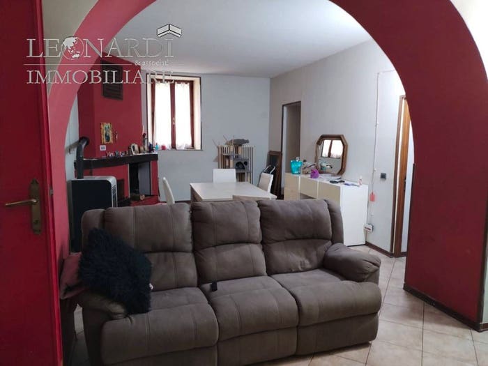 Casa con 6 locali in vendita in Parlesca, Perugia