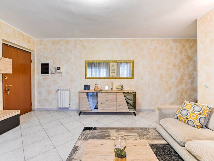Appartamento trilocale in vendita in Via Fratelli Zoia, Quarto Cagnino, Milano