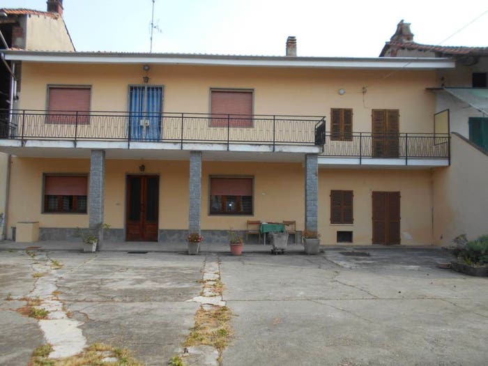 Casa con 6 locali in vendita in Via Giuseppe Mazzini, Borgo d'Ale
