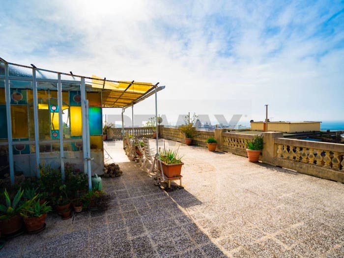 Casa con 6 locali in vendita in Via Oberto Cancelliere, Castelletto, Genova