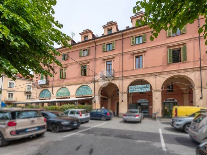 Appartamento con 5 locali in vendita in Piazza san lorenzo, Centro, Giaveno
