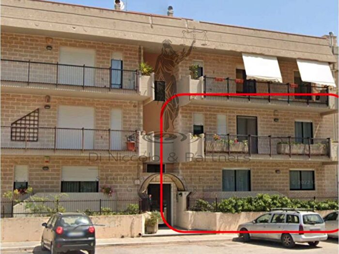 Appartamento con 6 locali in vendita in Via Saffo, Inps Trinità, Andria