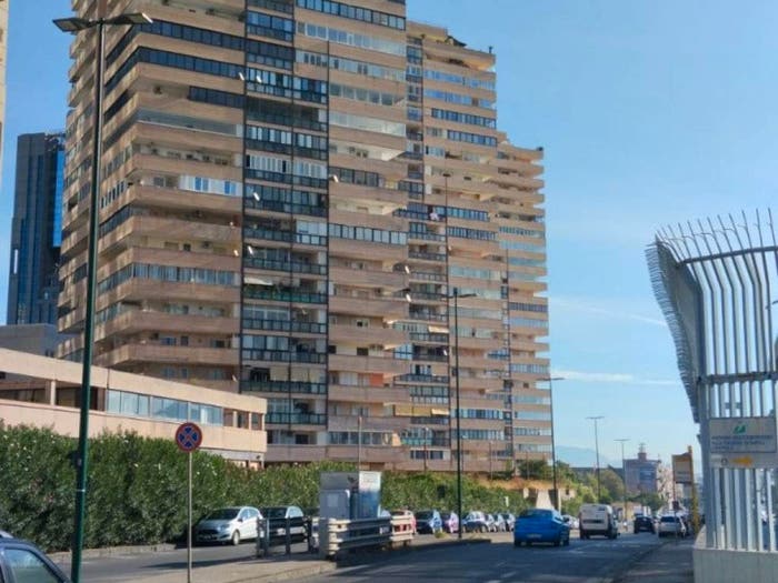 Appartamento trilocale in vendita in Via Taddeo da Sessa, Centro Direzionale, Napoli