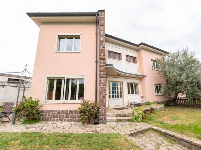 Casa con 6 locali in vendita in Via Sant'Alberto, Centro, Palazzolo sull'Oglio