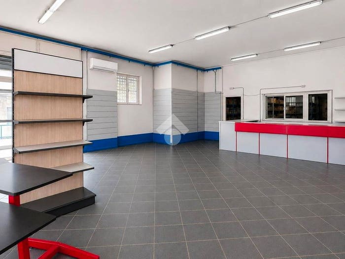 Appartamento quadrilocale in vendita in Via Sebastiano Mele, Centro, Oristano