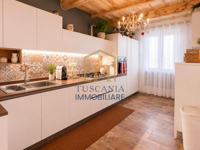 Appartamento con 5 locali in vendita in Via di Spugna, Colle Bassa Via Gramsci, Colle di Val d'Elsa