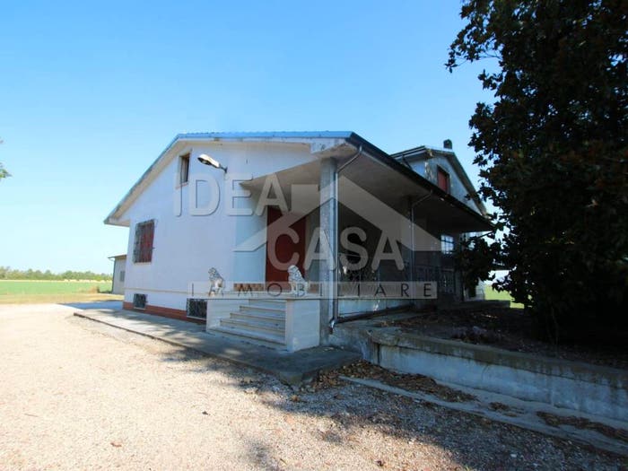 Casa con 6 locali in vendita in Via Guglielmo Marconi, San Giacomo delle Segnate