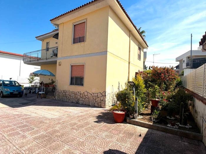 Casa quadrilocale in vendita in Via Lago Patria, Lago Patria, Giugliano in Campania