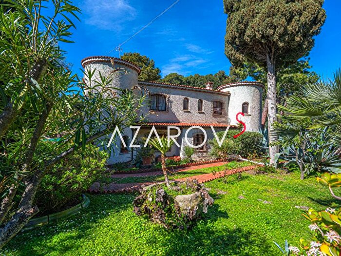 Casa con 6 locali in vendita in Via Romana, Bordighera