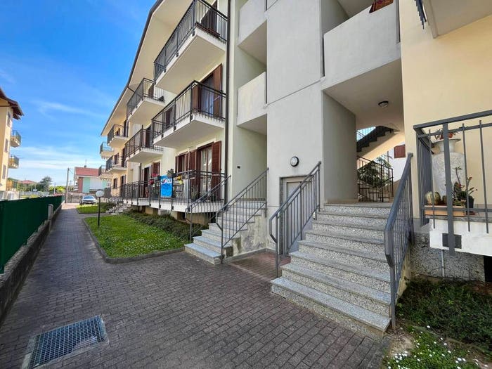 Appartamento quadrilocale in vendita in Strada dei Sospiri, Centro, Castellamonte