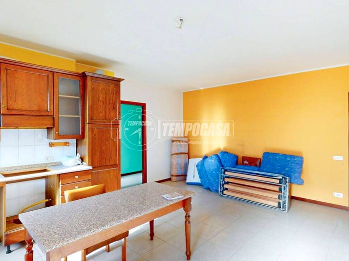Appartamento trilocale in vendita in Via Roma, Centro, Comazzo