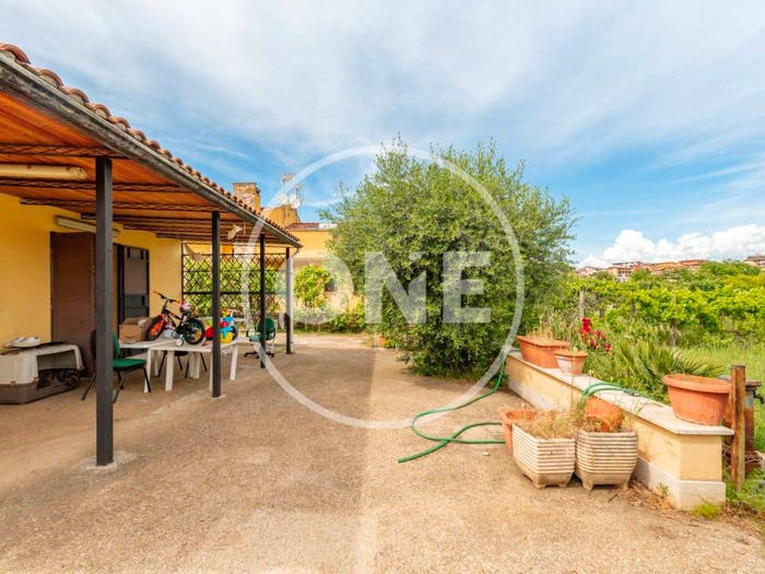 Casa trilocale in vendita in Via Villafrati, Borghesiana, Roma