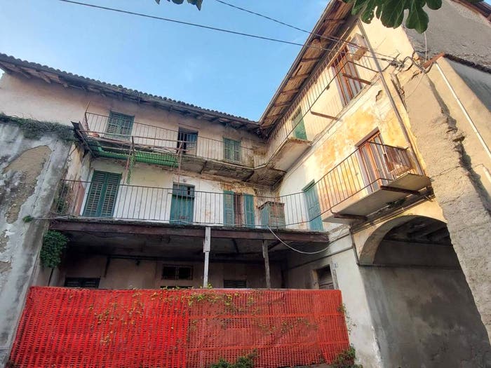 Casa con 6 locali in vendita in Via Castello Brianza, Centro, Costa Masnaga
