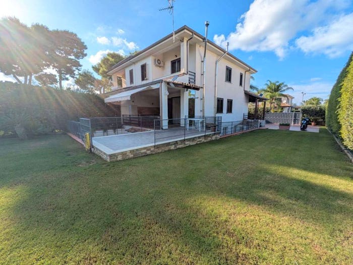 Casa quadrilocale in vendita in via del Maestrale, Milioti, Carini