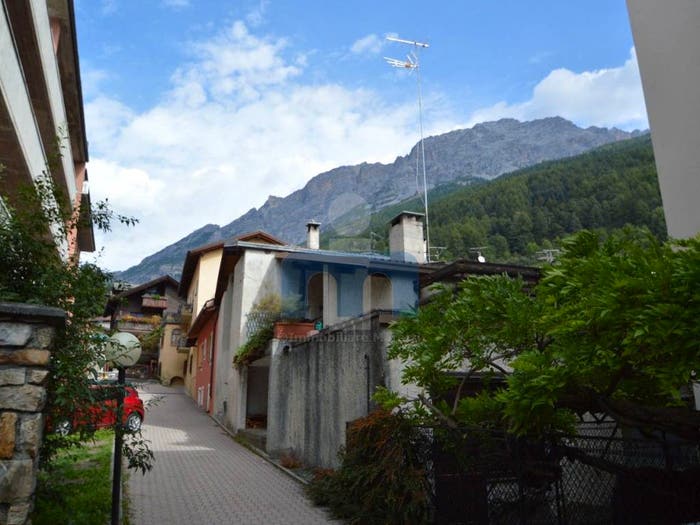 Appartamento bilocale in vendita in Via Montello, Centro, Bormio
