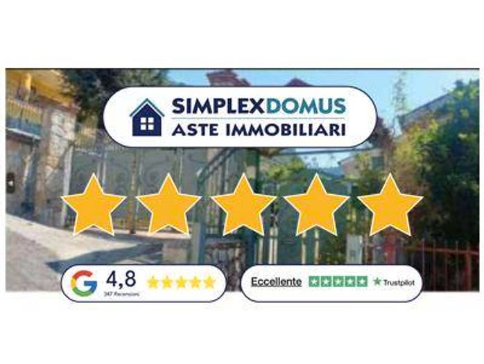 Appartamento con 6 locali in vendita in Via Sant' Andrea Apostolo, Centro, Solofra