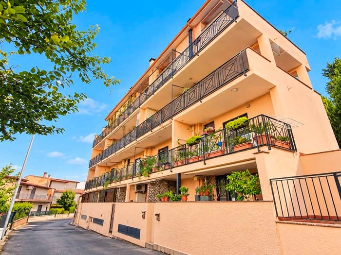 Appartamento trilocale in vendita in Via Don Giovanni Minzoni, Centro, Morlupo