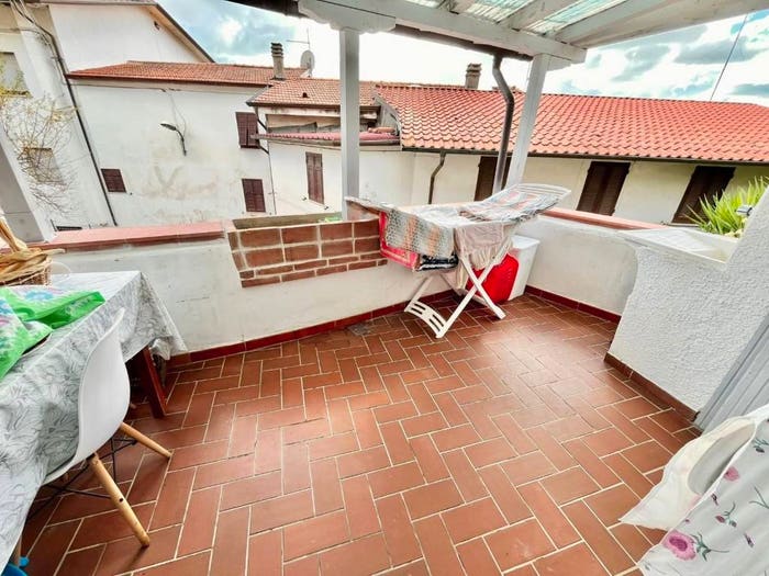 Casa con 6 locali in vendita in Bergiola Lavacchio, Massa