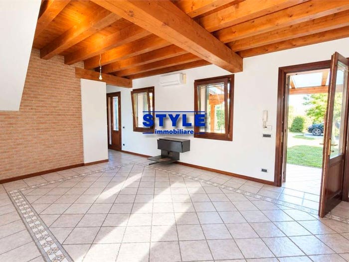 Casa con 6 locali in vendita in Piazza Vecchia, Mira