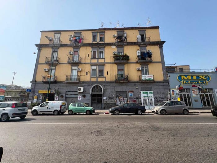 Appartamento bilocale in vendita in Via Galileo Ferraris, Zona Industriale Marina, Napoli