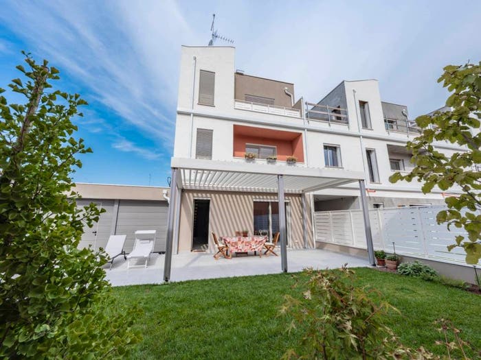 Casa con 5 locali in vendita in Via Papa Giovanni XXIII, Via Pomposa, Ferrara