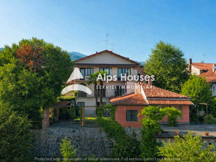 Casa con 6 locali in vendita in Via Costanzo Rinaudo, Centro, Busca