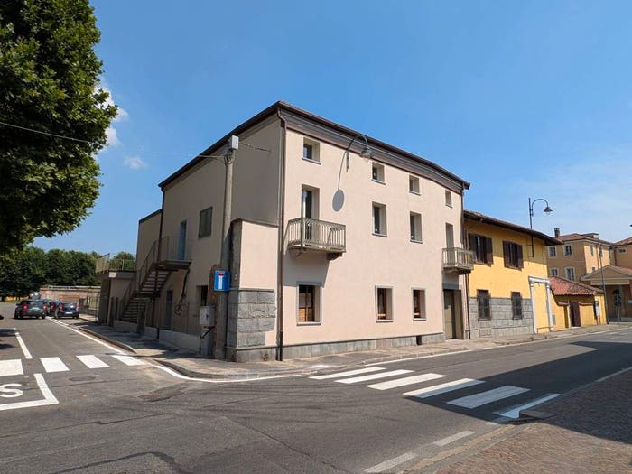 Appartamento con 5 locali in vendita in Viale Giordano Bruno, Centro, Grugliasco