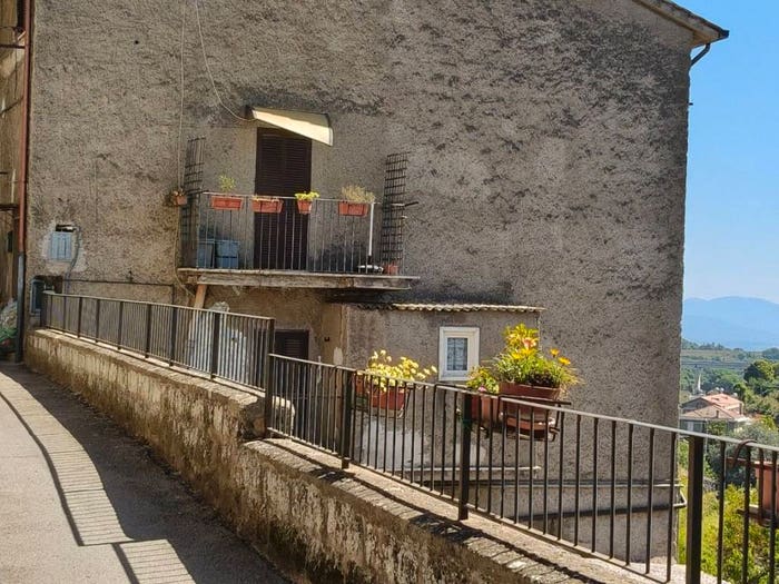 Appartamento bilocale in vendita in Via Piedisole, Vignanello