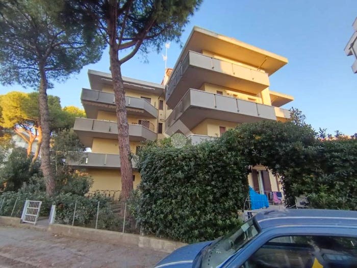 Appartamento trilocale in vendita in Viale Giuseppe Parini, Lido Adriano Lido di Dante, Ravenna