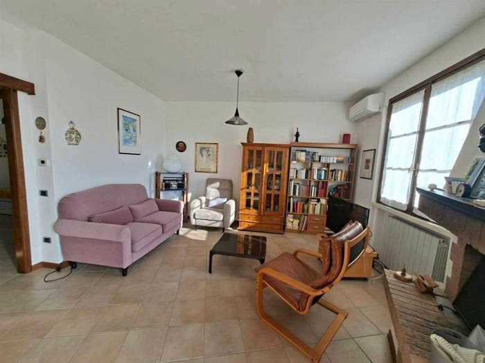 Appartamento trilocale in vendita in via di mulini, Guardistallo