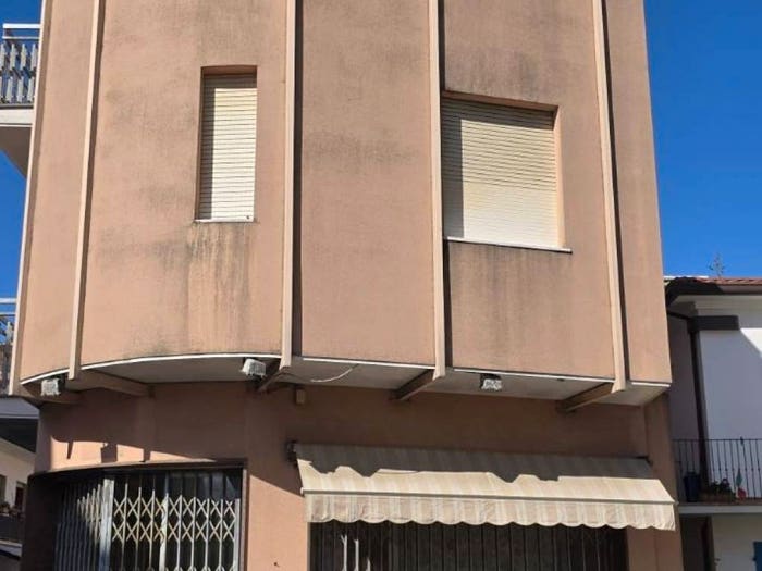 Casa con 6 locali in vendita in BellariaIgea Marina