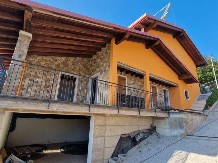 Casa con 6 locali in vendita in Via Marzotto, Castagné, Mezzane di Sotto