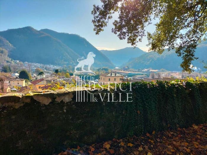 Casa con 6 locali in vendita in Viale delle Mura Urbane, Piazza Napoleone San Michele, Lucca