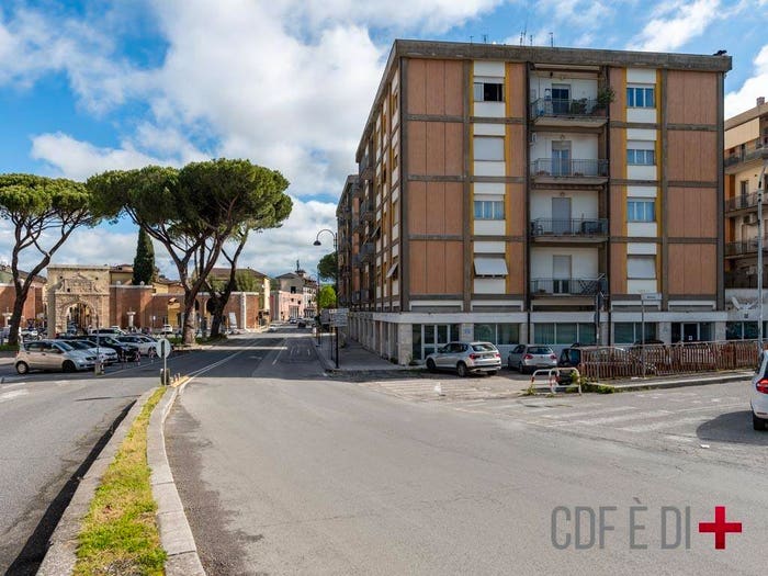 Appartamento quadrilocale in vendita in Piazza della Repubblica, Rieti