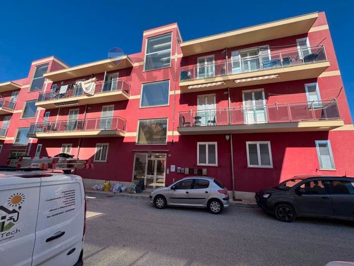 Appartamento con 5 locali in vendita in Via Lipari, Centro, Pachino
