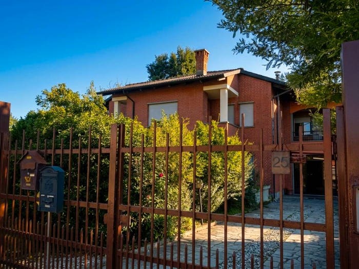 Appartamento con 6 locali in vendita in Via Feliciano Ellena, San Benigno Canavese