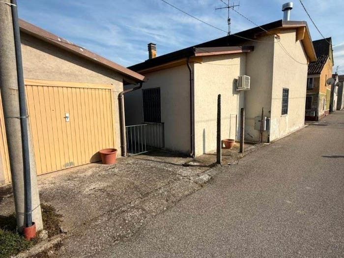Casa trilocale in vendita in Via Cimitero, Libiola, Serravalle a Po
