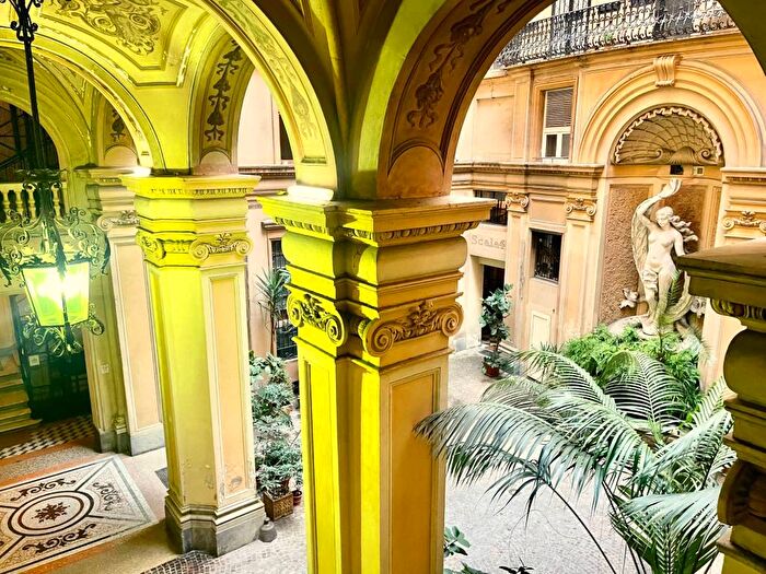 Appartamento con 6 locali in vendita in Via Arenula, Ghetto Portico d'Ottavia, Roma