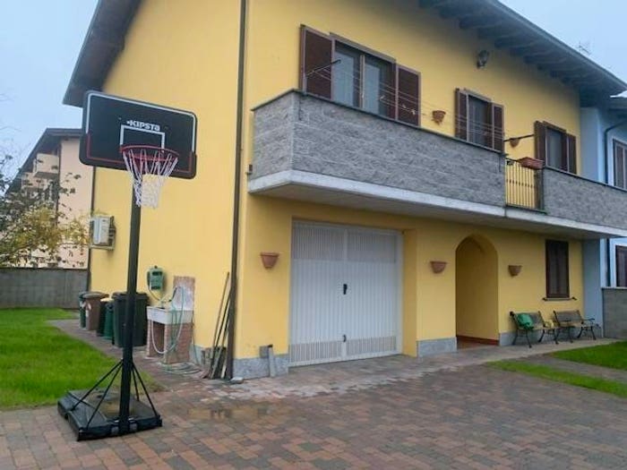 Casa trilocale in vendita in Via Vignate, Centro, Gambolò