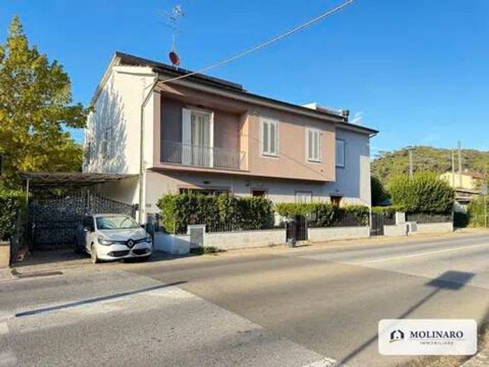 Casa con 5 locali in vendita in Via Tosco Romagnola Nord SNC, Camaioni, Montelupo Fiorentino