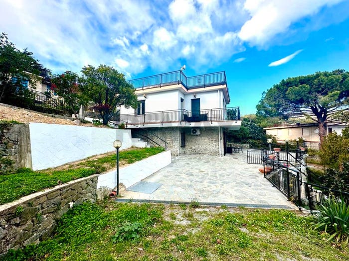 Casa con 5 locali in vendita in Località Torbora, Torbora, Noli