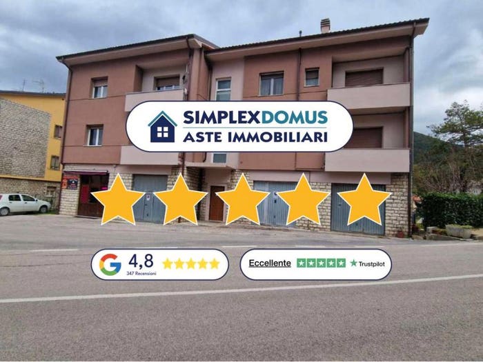 Appartamento con 5 locali in vendita in Via Rossini Gioacchino, Centro, Piobbico